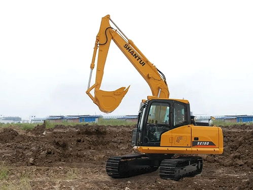 丹東元寶山推挖掘機 輪式口碑王，龍鳳呈祥的工程利器